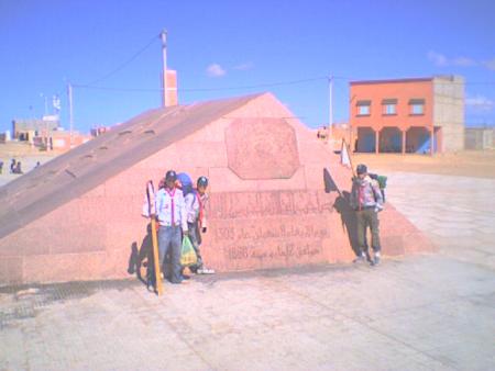 TAH se trouve dans le nord de LAAYOUNE a distance de 55km